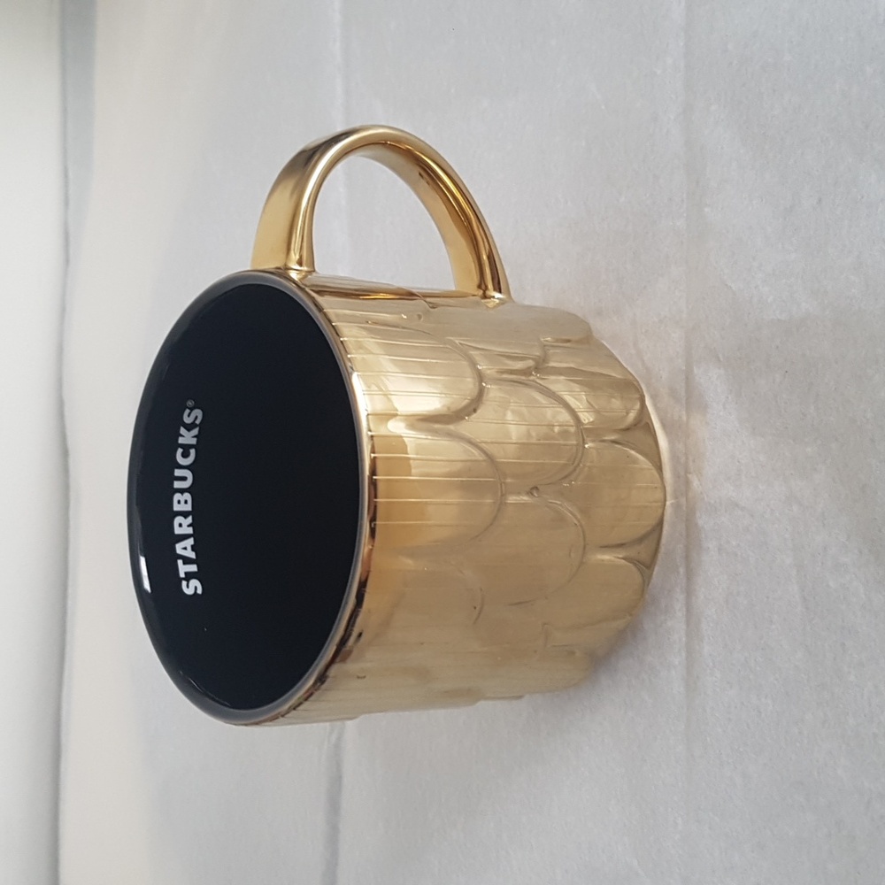 Starbucks 2019 Gold Mermaid Scale Holiday Mug 14 oz/414 ml